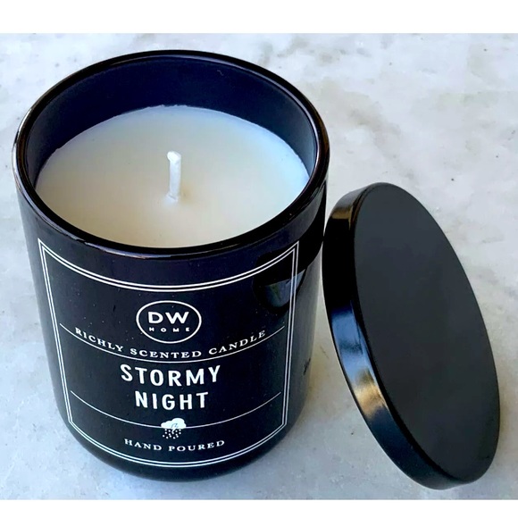 DW HOME CANDLE STORMY NIGHT RICHLY SCENTED NEW - Picture 1 of 3